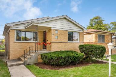 Main picture of 9104 S Emerald Ave