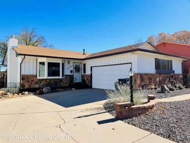 Main picture of 2630 Hollywood Dr