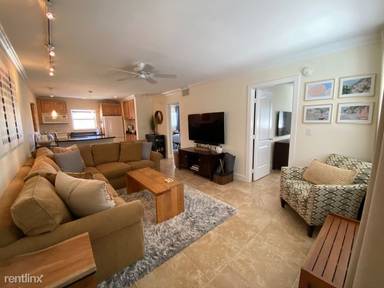 Main picture of 1010 SE 15th St