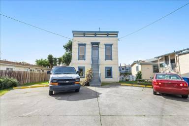 Main picture of 306 Spruce St