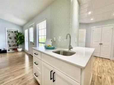 Main picture of 4633 Archer Dr