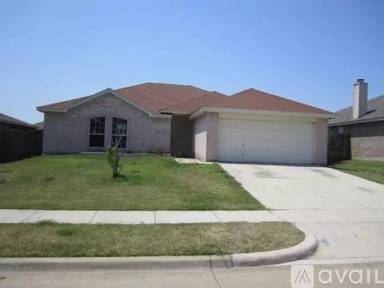 Main picture of 525 Nathan St