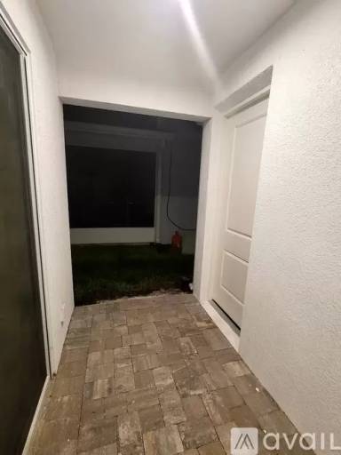 Main picture of 2027 Iorio St