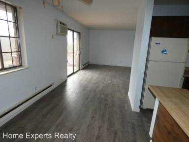 Main picture of 770 Gordon Smith Blvd