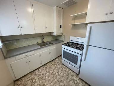 Main picture of 4837 Coronado Ave