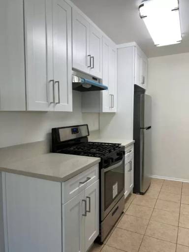 Main picture of 13423 Burbank Blvd