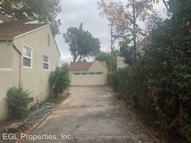 Main picture of 1612 N Genesee Ave