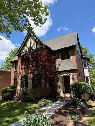 Main picture of 7261 Delmar Blvd