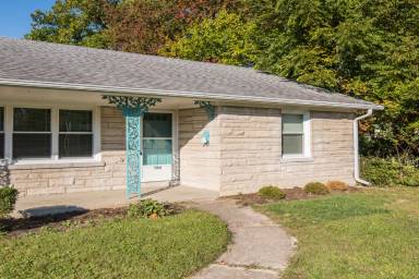 Main picture of 104 Greenbriar Rd