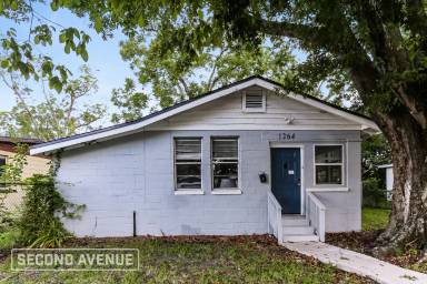 Main picture of 1264 W 18th St