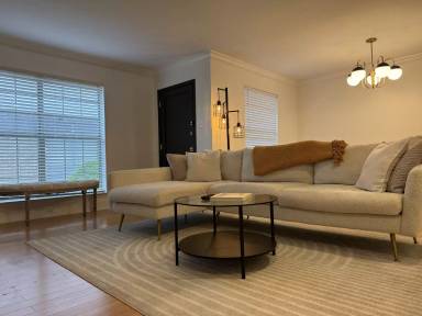 Main picture of 7919 Meadow Park Dr
