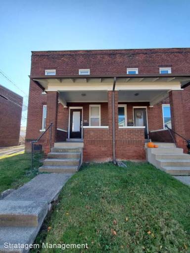 Main picture of 23 E Markison Ave