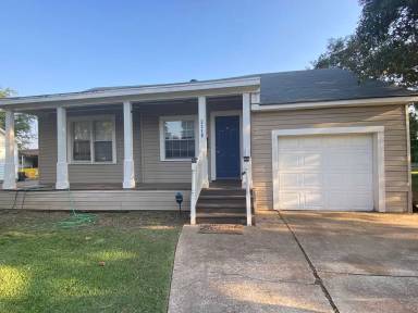 Main picture of 2116 Clovis St