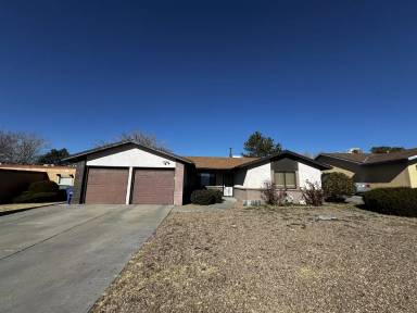 Main picture of 6417 Harper Dr NE