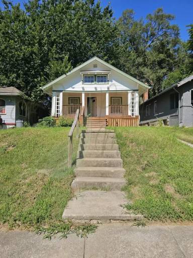 Main picture of 5516 Garfield Ave