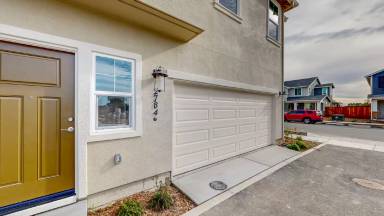 Main picture of 2782 Sassy St