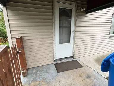 Main picture of 5137 Main St