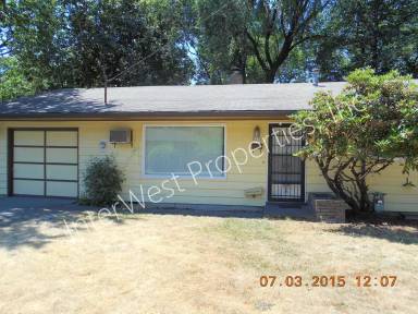 Main picture of 8438 SE Market St