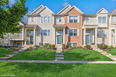 Main picture of 895 Clover Ln