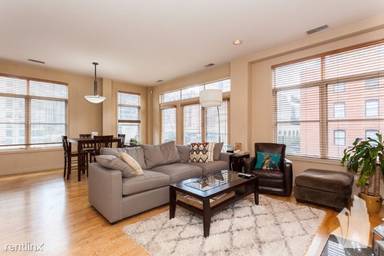 Main picture of 540 W Fulton St