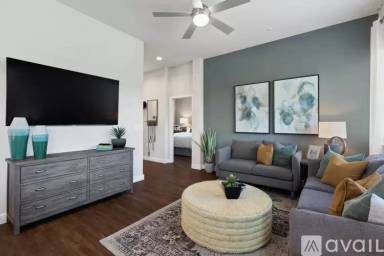 Main picture of Avilla Towne Center