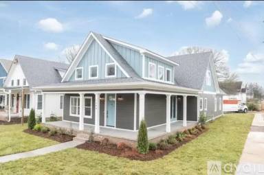 Main picture of 1600 Anderson Ave