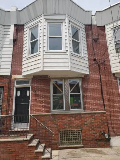 Main picture of 3050 Memphis St