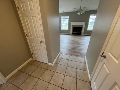 Main picture of 1911 Starks Cir
