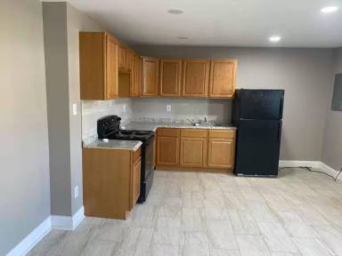 Main picture of 418 Main St