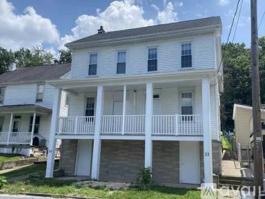 Main picture of 22 Lyter St
