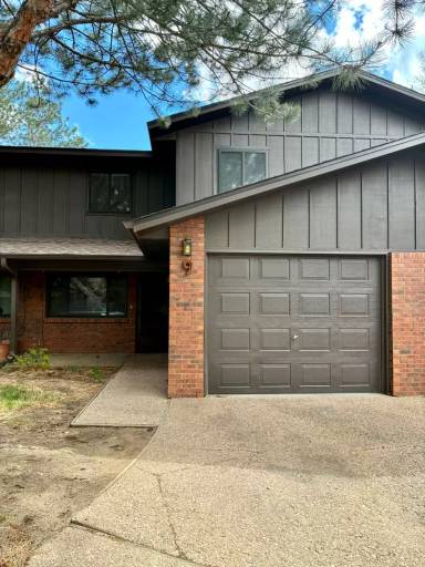 Main picture of 2840 W 21st St