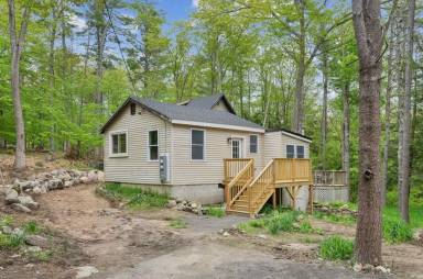 Main picture of 834 Sebago Rd