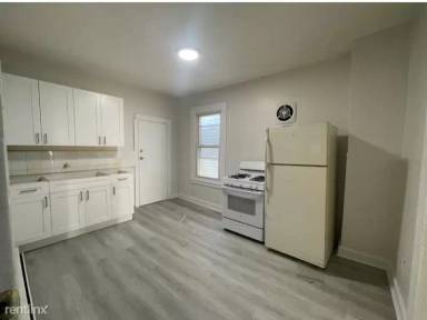 Main picture of 455 E Jersey St