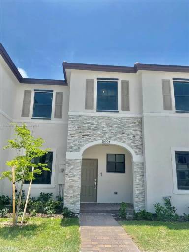 Main picture of 10008 SW 228th Ter