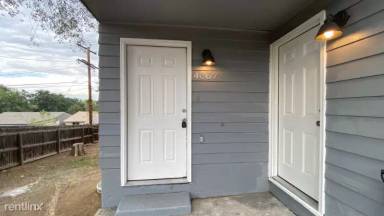 Main picture of 4665 W Exposition Ave