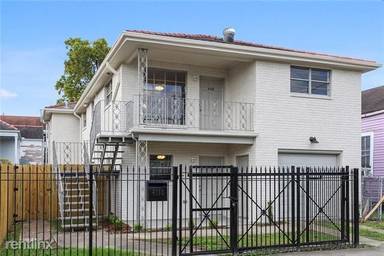 Main picture of 4108 Magnolia St
