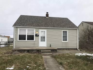 Main picture of 1020 E Wheeler St