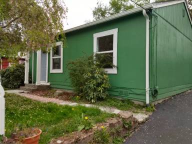 Main picture of 5019 S Fletcher St