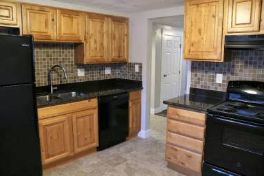 Main picture of 235 W 200 N