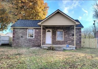 Main picture of 600 E Prairie View Rd