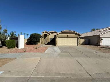 Main picture of 5245 W Frier Dr
