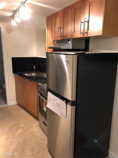 Main picture of 228 W 25th St