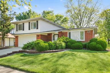 Main picture of 22547 Mission Dr