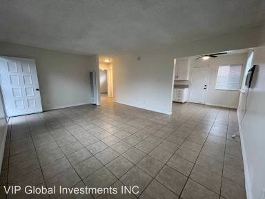 Main picture of 411 E Cherry Ave