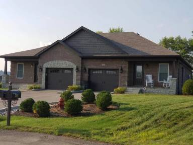 Main picture of 152-154 Hayden Drive