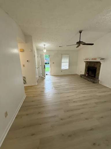 Main picture of 5677 Williamsburg Trce