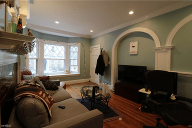 Main picture of 250 Allston St