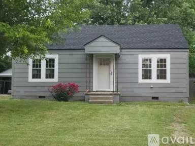 Main picture of 1025 S 2nd St
