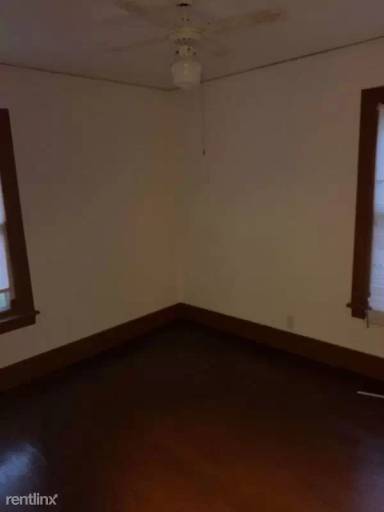 Main picture of 107 W Beverly Ct