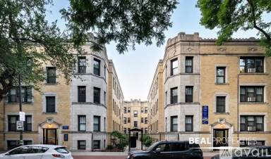 Main picture of 431 W Belden Ave